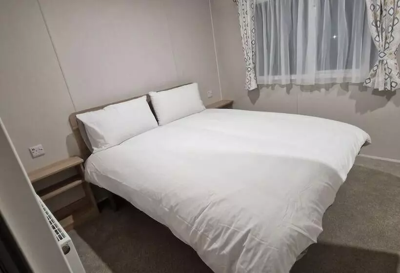 ホテル Luxuary Static Caravan Sleeps 6 Coopers Beach   Luxurious Get Away