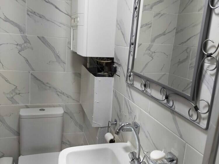 هتل Female Only Room