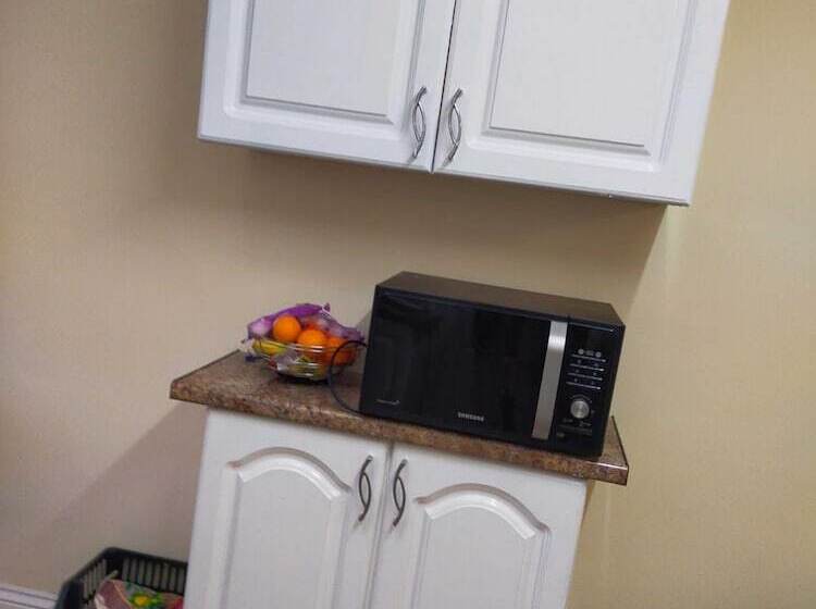 هتل Female Only Room