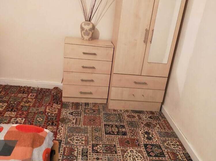 هتل Female Only Room