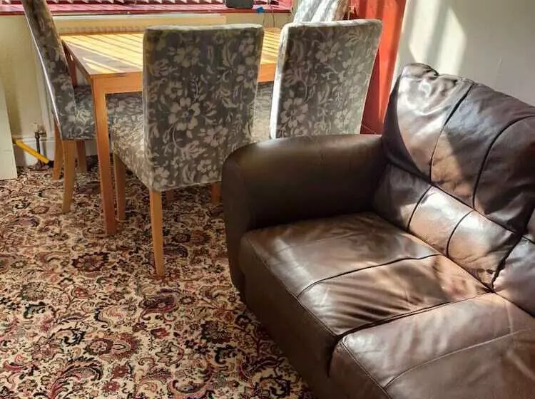 هتل Female Only Room