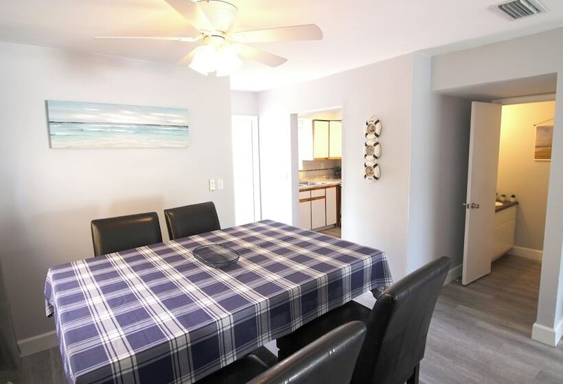 ホテル Tarpon Harbor Vacation Rentals