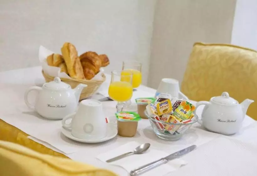 ホテル Victor Hugo