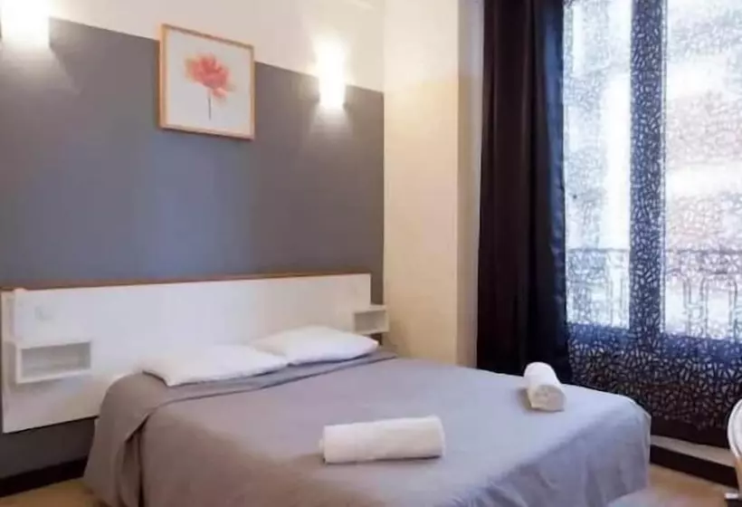 ホテル Victor Hugo