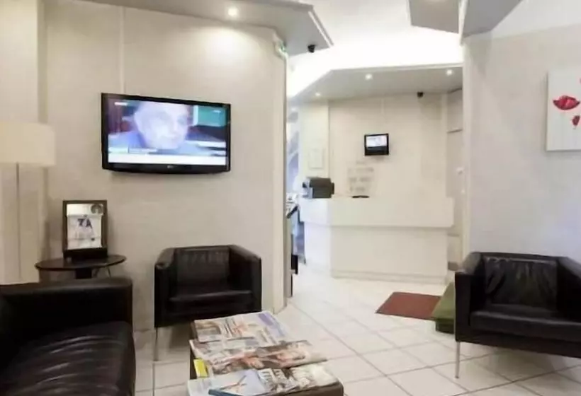 ホテル Victor Hugo