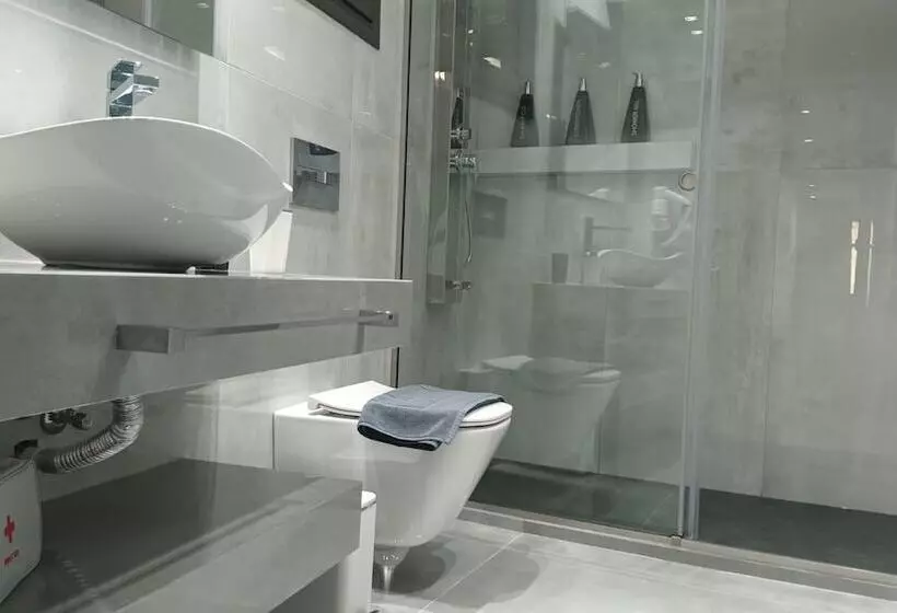 Km Luxury Apart Downtown