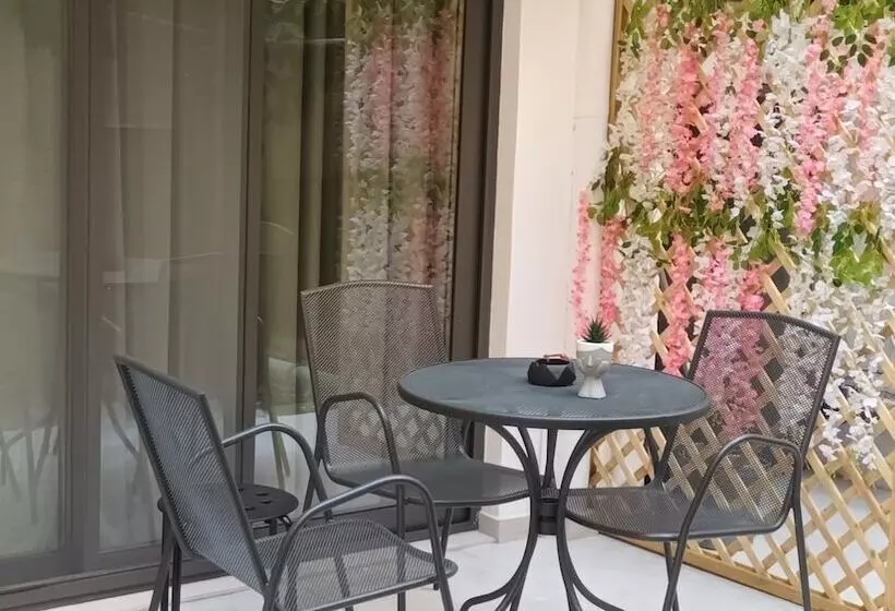 Km Luxury Apart Downtown