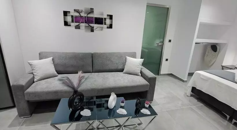 Km Luxury Apart Downtown