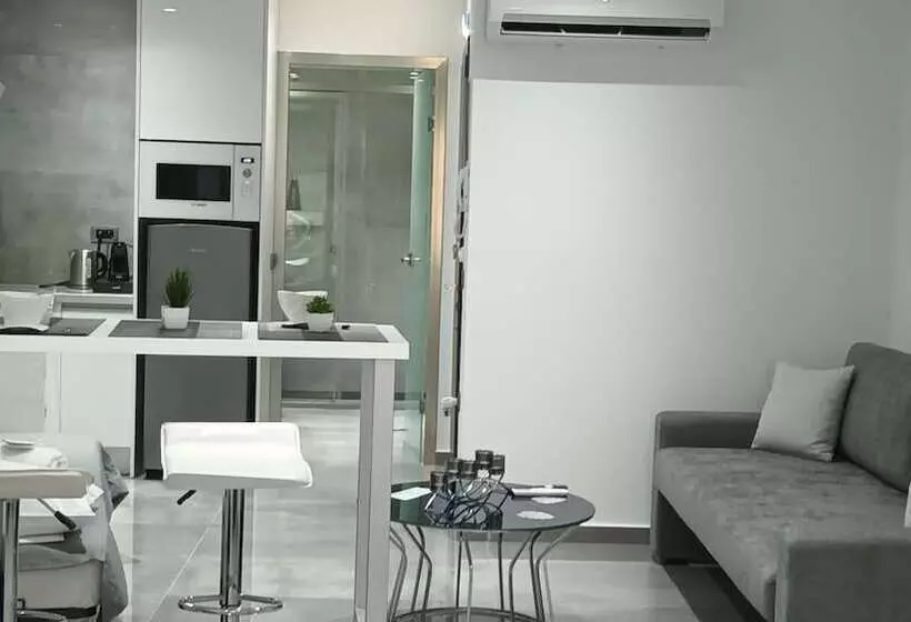 Km Luxury Apart Downtown