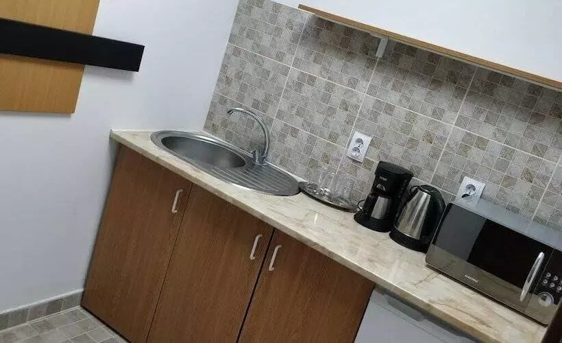 ペンション Cazare Business Transit