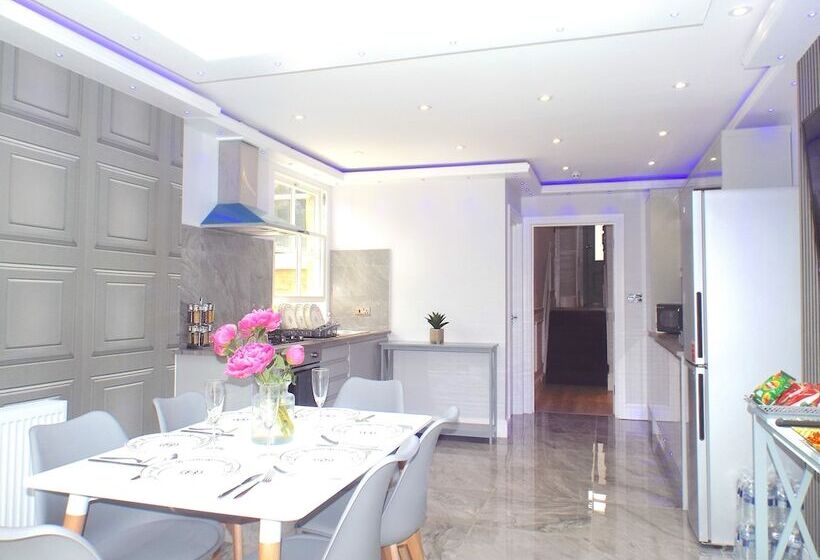 Пансион Hackney Suites En Suite Rooms & Amenities