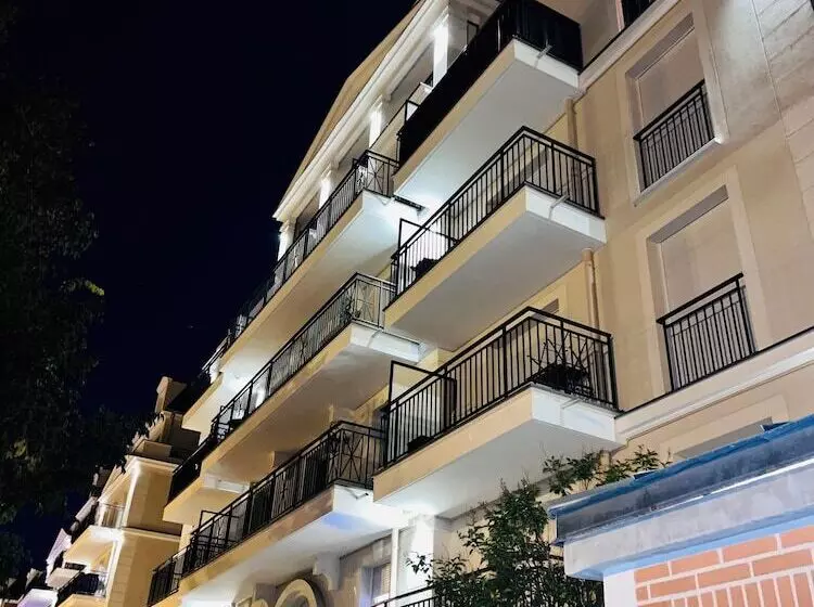 Residenssi 156 Av. Pasteur B1