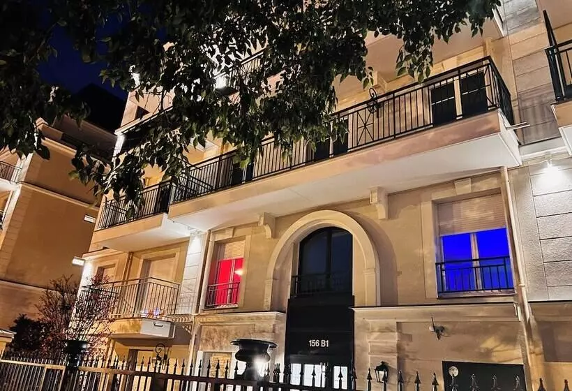 Residenssi 156 Av. Pasteur B1