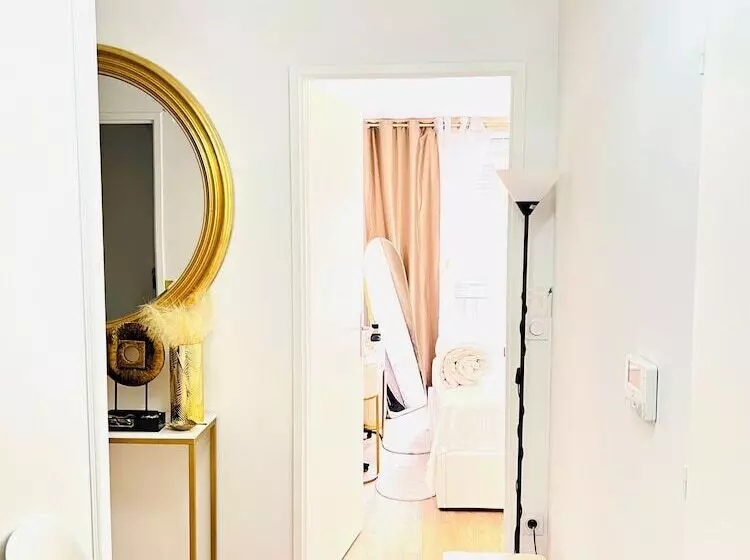 Residenssi 156 Av. Pasteur B1