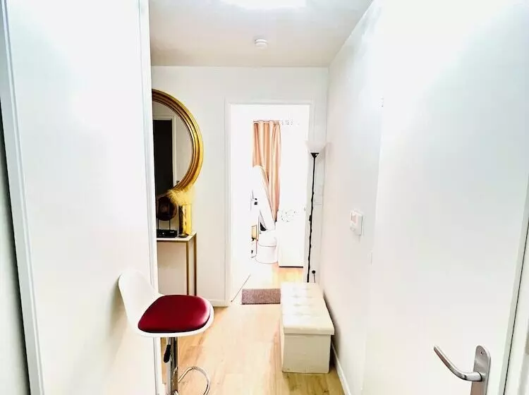 Residenssi 156 Av. Pasteur B1