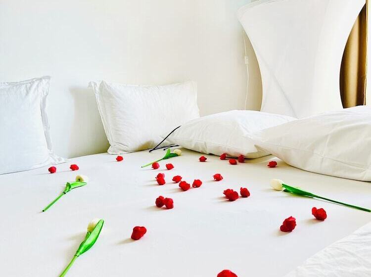 اقامتگاه 156 Av. Pasteur B1