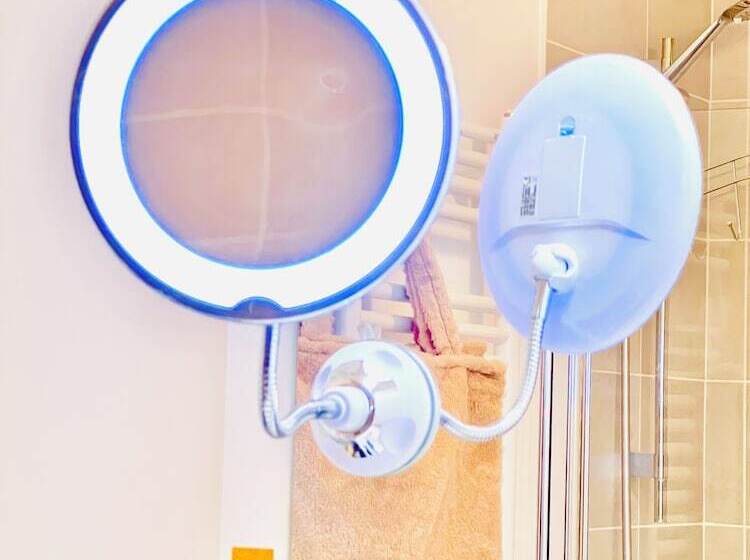 اقامتگاه 156 Av. Pasteur B1