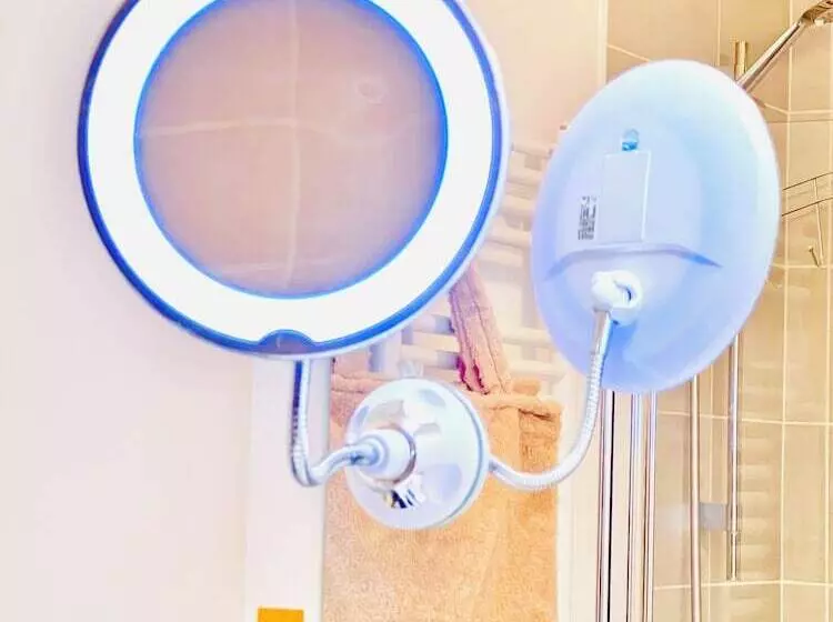 Residenssi 156 Av. Pasteur B1