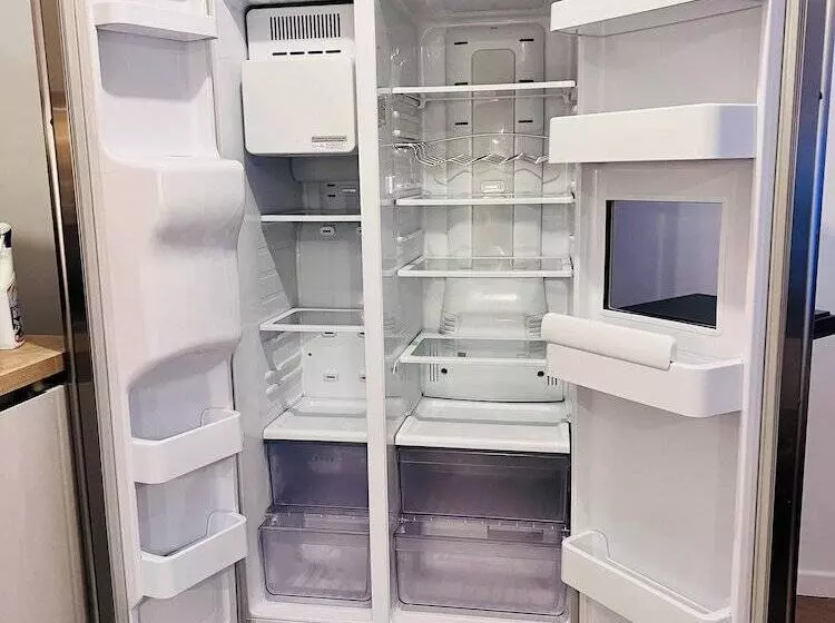 Residenssi 156 Av. Pasteur B1