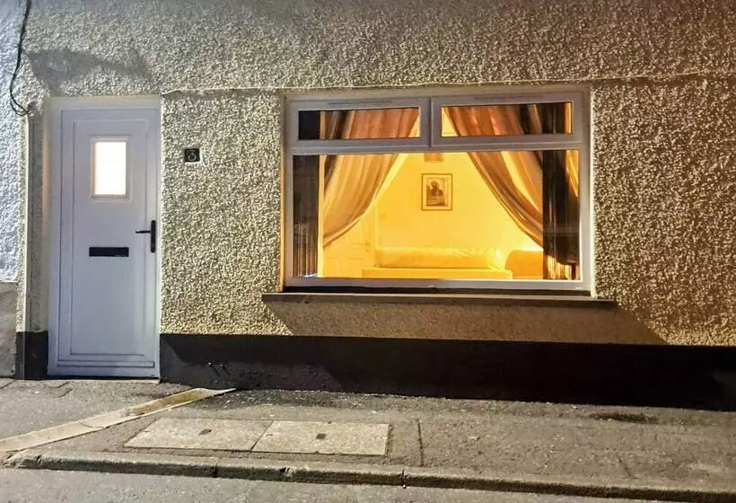 Residenssi No 3 Main St, Charming 3 Bed House In Bellaghy