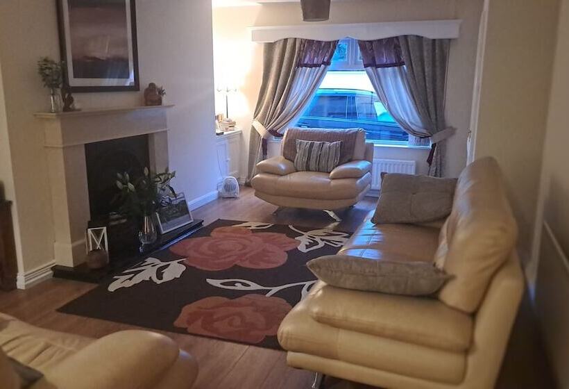 レジデンス No 3 Main St, Charming 3 Bed House In Bellaghy