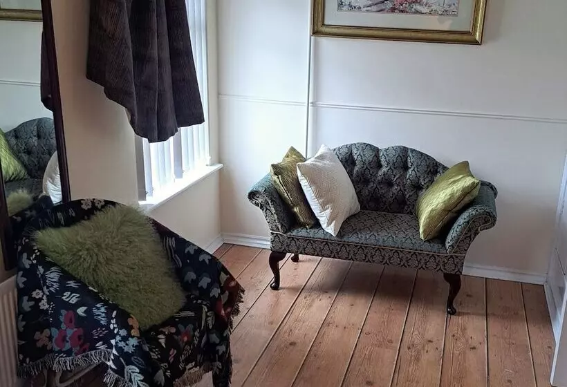 Residenssi No 3 Main St, Charming 3 Bed House In Bellaghy