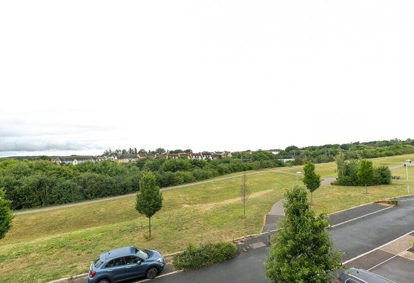 Residenza Stunning 5 Bed House In Ashford