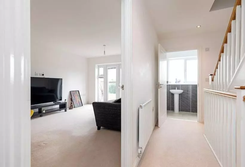 レジデンス Stunning 5 Bed House In Ashford