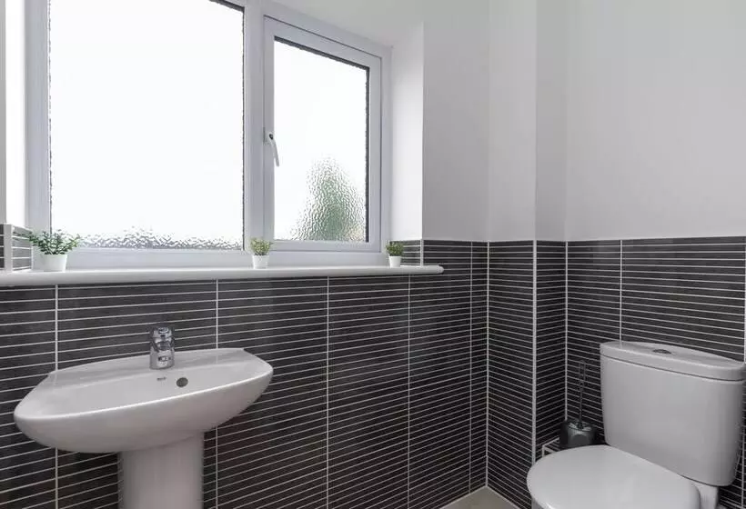 レジデンス Stunning 5 Bed House In Ashford