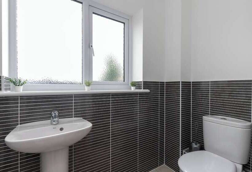 Residenza Stunning 5 Bed House In Ashford