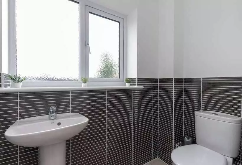 レジデンス Stunning 5 Bed House In Ashford