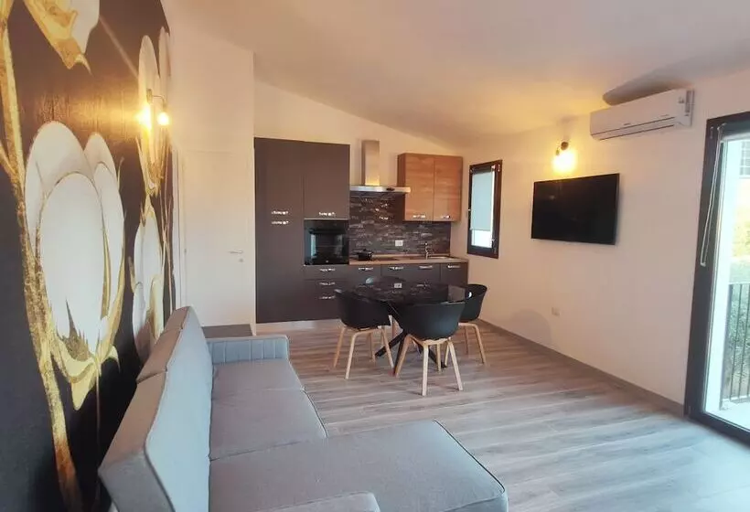 Residenssi Suite Apartments I4mori Porto Pino