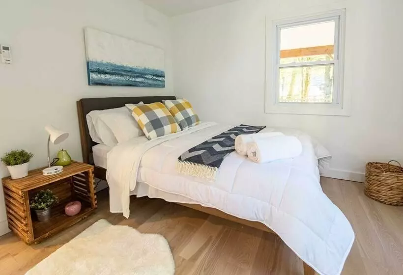 Smallwood Oasis W/ 2 Bikes & Private Hot Tub!