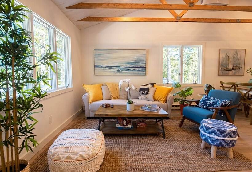 Smallwood Oasis W/ 2 Bikes & Private Hot Tub!