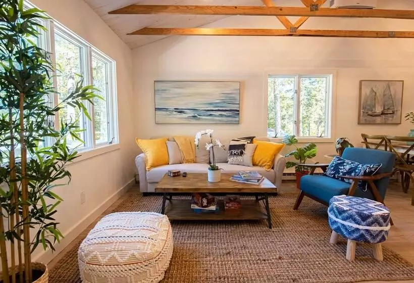 Smallwood Oasis W/ 2 Bikes & Private Hot Tub!