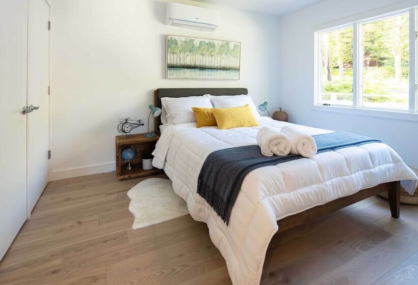 Smallwood Oasis W/ 2 Bikes & Private Hot Tub!