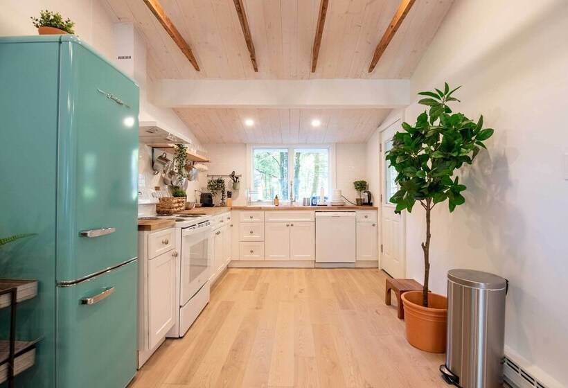 Smallwood Oasis W/ 2 Bikes & Private Hot Tub!