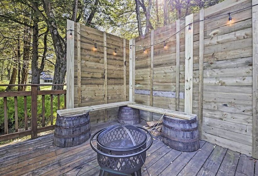 Smallwood Oasis W/ 2 Bikes & Private Hot Tub!