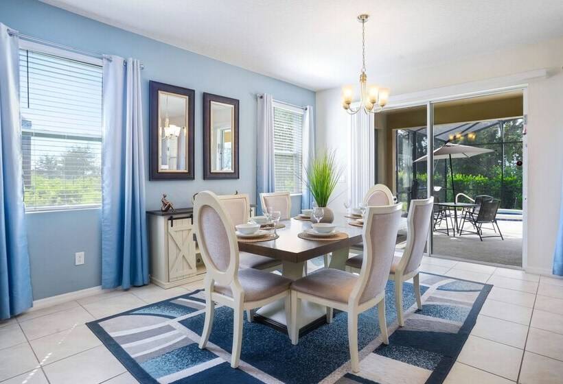 8032 Oak Shadow Court