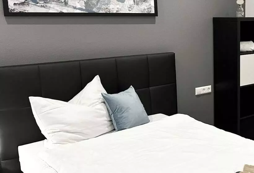 Aamiaismajoitus (B&B) Das Q Spaichingen