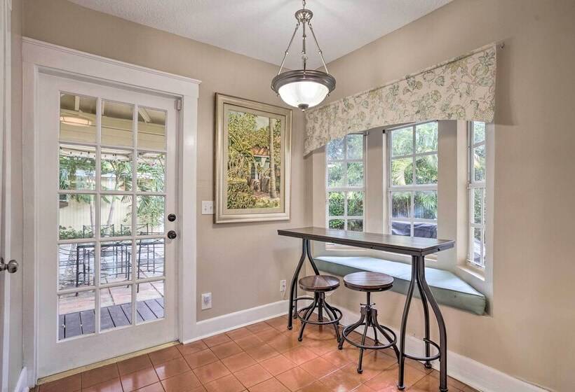 Charming Old Northwood Home ~ 3 Mi To Beach!