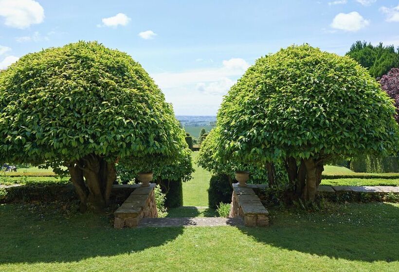 Drakestone House Manor With Breathtaking Cotswolds Views