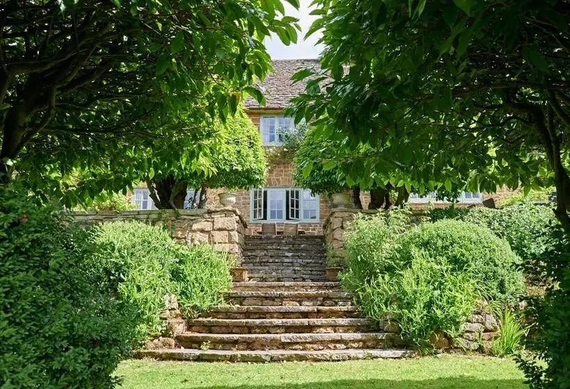 Drakestone House Manor With Breathtaking Cotswolds Views