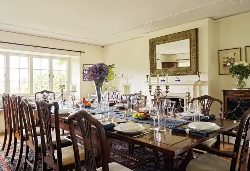 Drakestone House Manor With Breathtaking Cotswolds Views