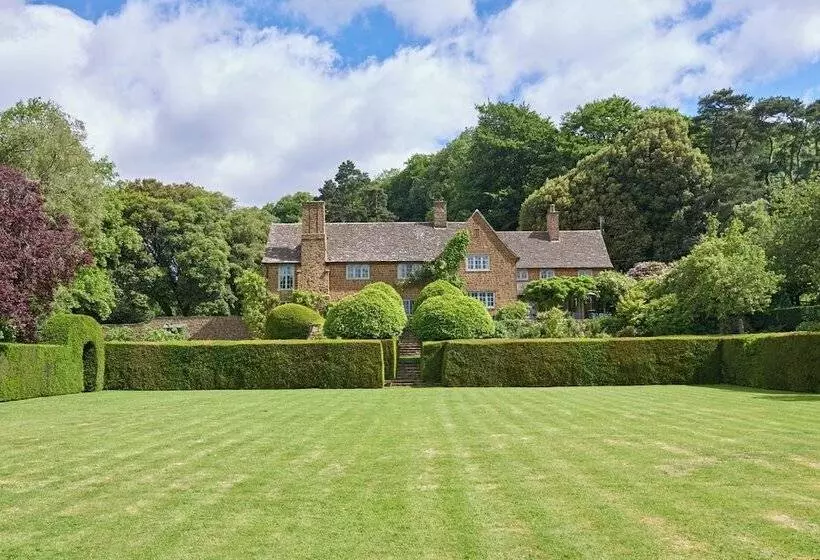 Drakestone House Manor With Breathtaking Cotswolds Views