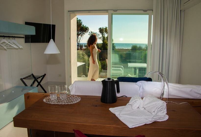 Hostal Aquamaris Design Suite & Spa