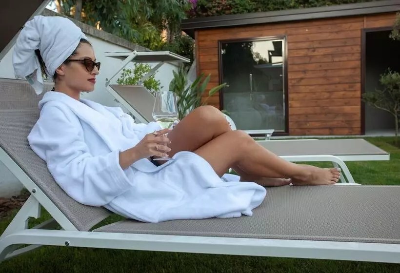 Hostelli Aquamaris Design Suite & Spa