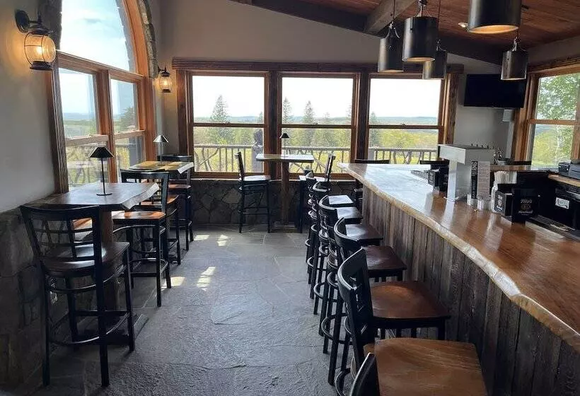 Hostelli Roscoe Mountain Club