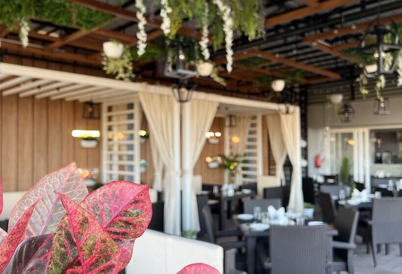 هتل Aurora Boutique