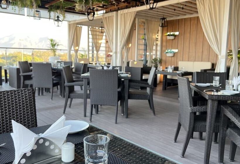 هتل Aurora Boutique